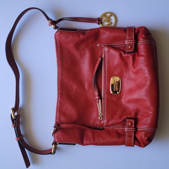Red Leather Michael Kors Shoulder Handbag Purse Zipper Closure - Picture 2 of 16